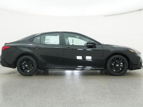 New 2026 Toyota Camry SE image 25