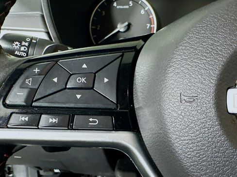 Used 2024 Nissan Altima 2.5 SR image 16