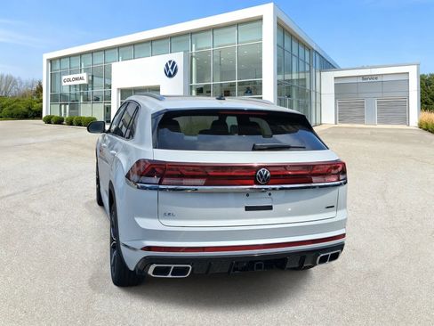 New 2026 Volkswagen Atlas Cross Sport SEL Premium R-Line AWD/4WD image 7