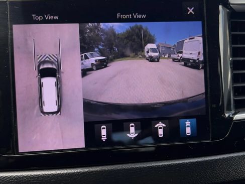 Used 2019 Chrysler Pacifica Touring Plus w/ Advanced Safetytec Group FWD image 43