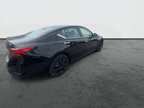 Used 2023 Nissan Altima 2.5 S FWD image 9