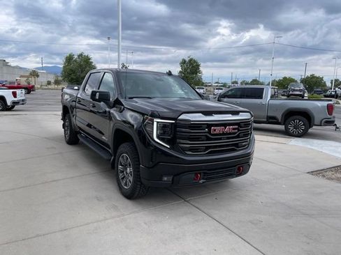 Certified 2024 GMC Sierra 1500 AT4 w/ Technology Package AWD/4WD image 6