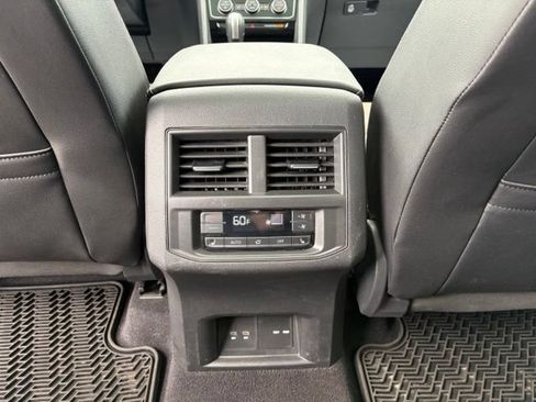 Used 2021 Volkswagen Atlas SEL Premium w/ MDO Package (Bench Seat) AWD/4WD image 23