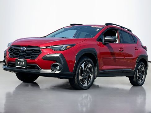 Used 2025 Subaru Crosstrek 2.5i Limited w/ Crosstrek Mirror Package image 12