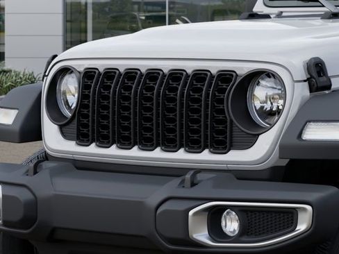 New 2025 Jeep Gladiator Sport image 11