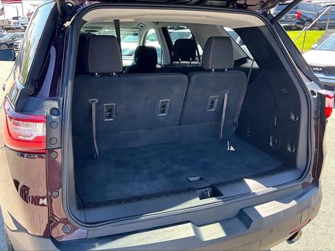 Used 2018 Chevrolet Traverse LT FWD image 4