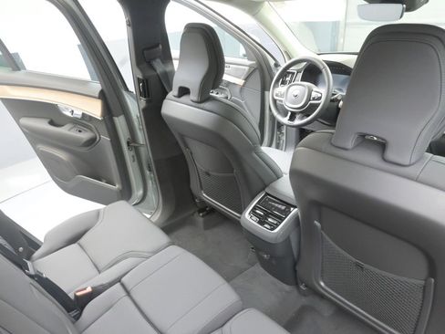 New 2026 Volvo XC90 B6 Plus w/ Protection Package Premier image 15