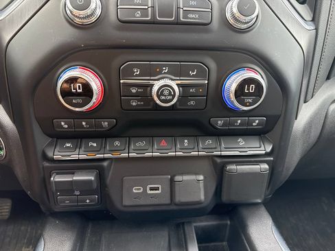 Used 2020 GMC Sierra 1500 AT4 w/ AT4 Premium Package AWD/4WD image 19