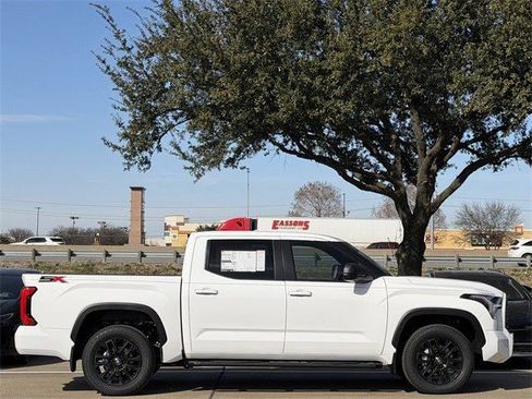 New 2026 Toyota Tundra SR5 image 3