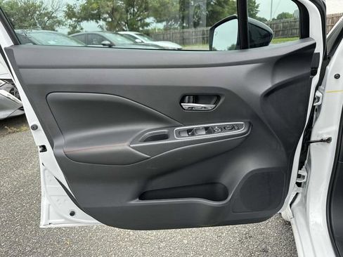 New 2025 Nissan Versa SR w/ Trunk Package FWD image 14