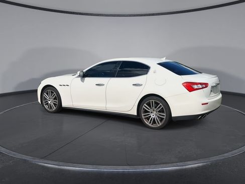 Used 2015 Maserati Ghibli RWD image 6
