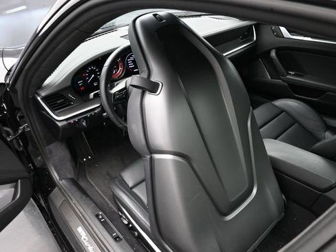 Certified 2022 Porsche 911 Turbo S AWD/4WD image 18