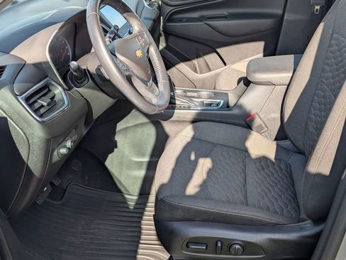 Used 2018 Chevrolet Equinox LT FWD image 12