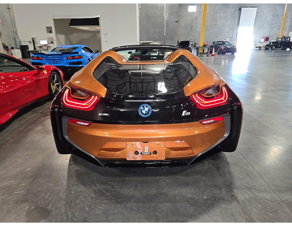 Used 2019 BMW i8 Roadster AWD/4WD image 5