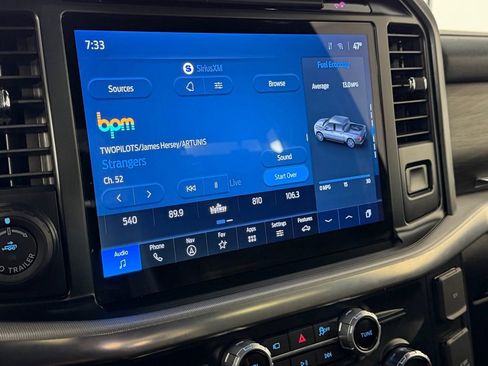 Used 2025 Ford F150 Lariat w/ FX4 Off-Road Package image 19