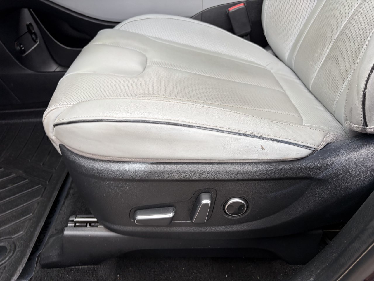 Used 2023 Hyundai Palisade SEL FWD image 24