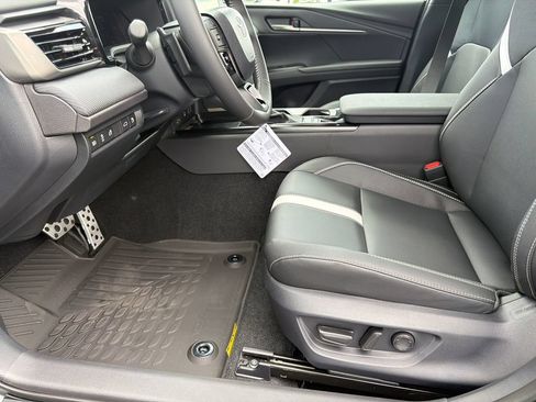 New 2026 Toyota Camry SE w/ Convenience Package FWD image 17