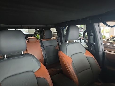 Used 2023 Ford Bronco Outer Banks AWD/4WD image 41