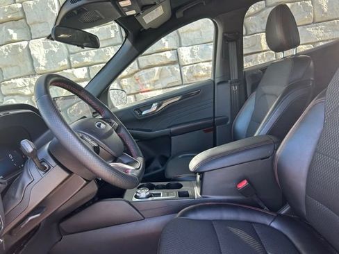 Used 2023 Ford Escape ST-Line Select w/ Tech Pack #2 AWD/4WD image 8