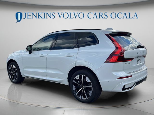 New 2026 Volvo XC60 T8 Plus w/ Protection Package Premier AWD/4WD image 5