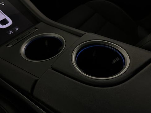 Used 2024 Porsche Taycan 4S image 16