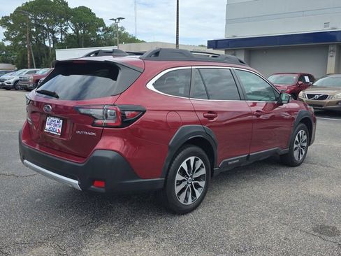Used 2024 Subaru Outback Limited AWD/4WD image 4