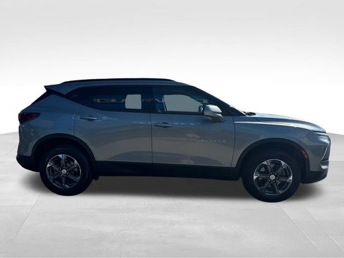 Used 2024 Chevrolet Blazer LT w/ Convenience Package FWD image 15