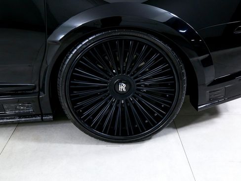 Used 2024 Rolls-Royce Cullinan image 43