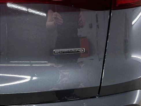 Certified 2025 Audi Q5 Premium w/ Premium Plus AWD/4WD image 9