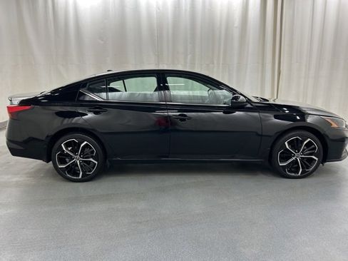 Used 2023 Nissan Altima 2.5 SR image 7