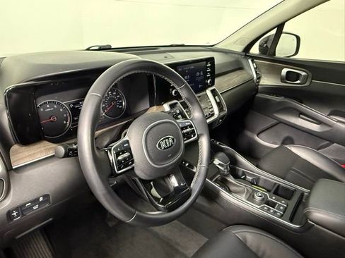 Used 2021 Kia Sorento EX w/ Panoramic Sunroof Package image 15