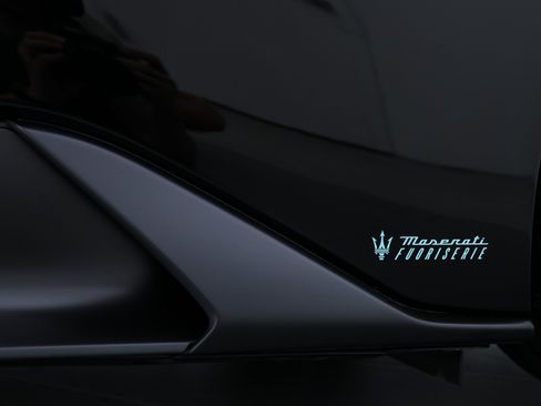 Used 2025 Maserati MC20 Coupe RWD image 23