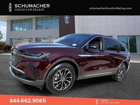 Used 2024 Lincoln Nautilus Premier AWD/4WD image 3