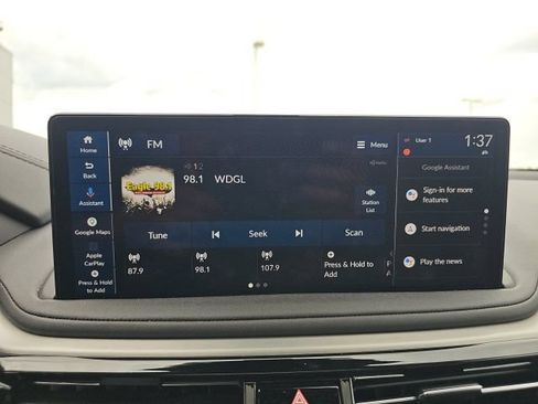 Used 2025 Acura MDX w/ Technology Package FWD image 40