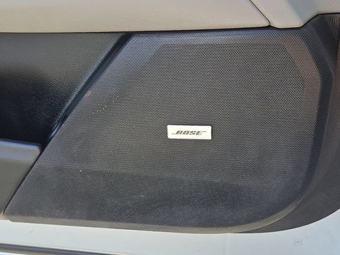 Used 2013 Cadillac XTS Premium FWD image 27