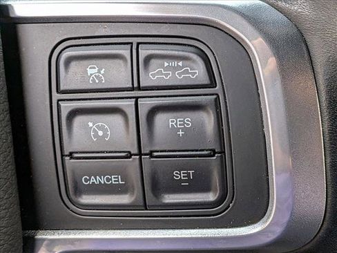 Used 2022 RAM 2500 Laramie AWD/4WD image 9