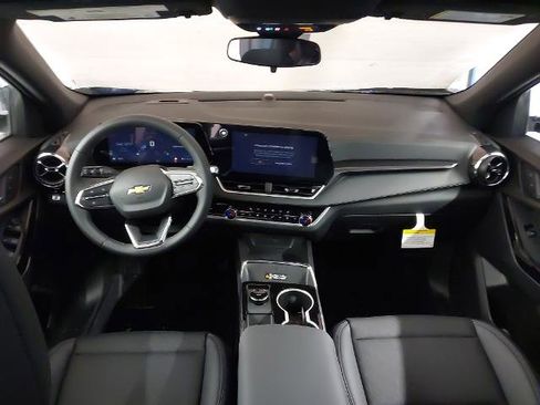 New 2026 Chevrolet Equinox LT image 5