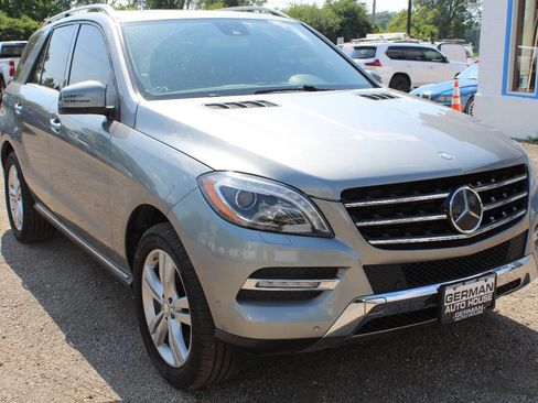 Used 2013 Mercedes-Benz ML 350 4MATIC image 3