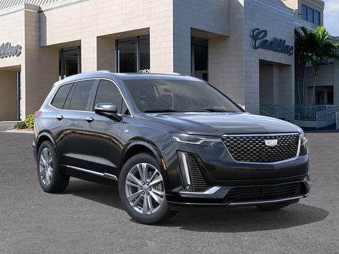 New 2025 Cadillac XT6 Premium Luxury image 7