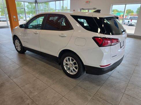 Used 2024 Chevrolet Equinox LS FWD image 11