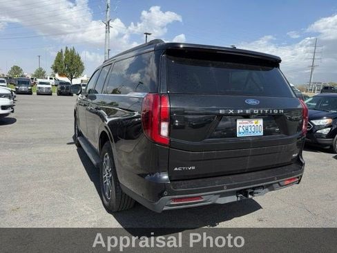 Used 2025 Ford Expedition Max Active AWD/4WD image 7