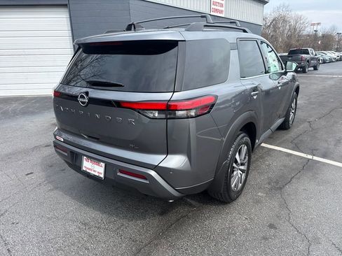 New 2026 Nissan Pathfinder SL FWD image 5