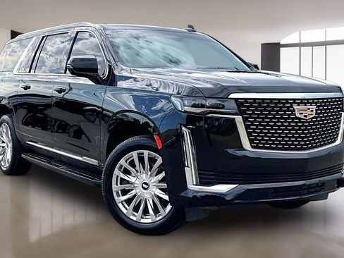 Used 2023 Cadillac Escalade ESV Premium Luxury AWD/4WD image 11