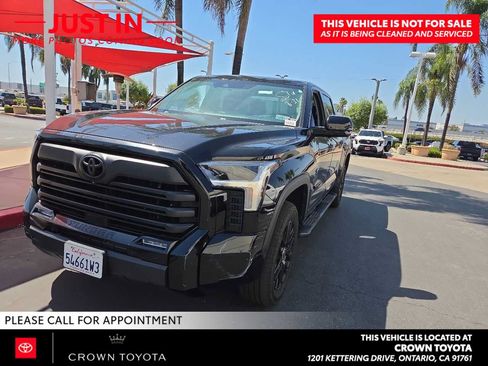 Used 2024 Toyota Tundra Limited AWD/4WD image 1