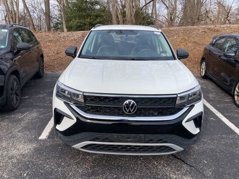 Certified 2022 Volkswagen Taos S image 2