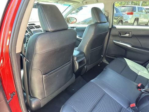 Used 2012 Toyota Camry SE image 12