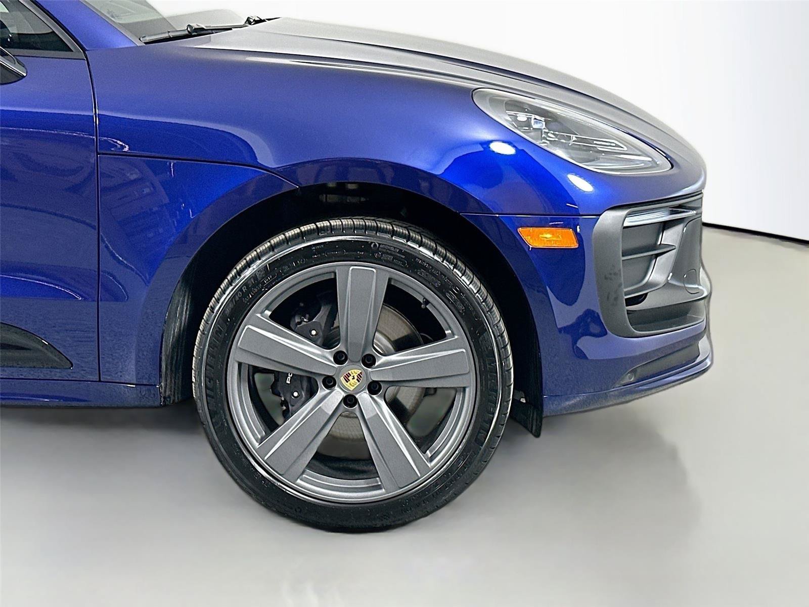Certified 2026 Porsche Macan AWD/4WD image 14