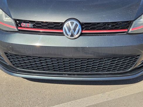 Used 2017 Volkswagen Golf 4-Door FWD image 9