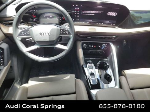 Certified 2025 Audi Q5 Premium w/ Premium Plus AWD/4WD image 18