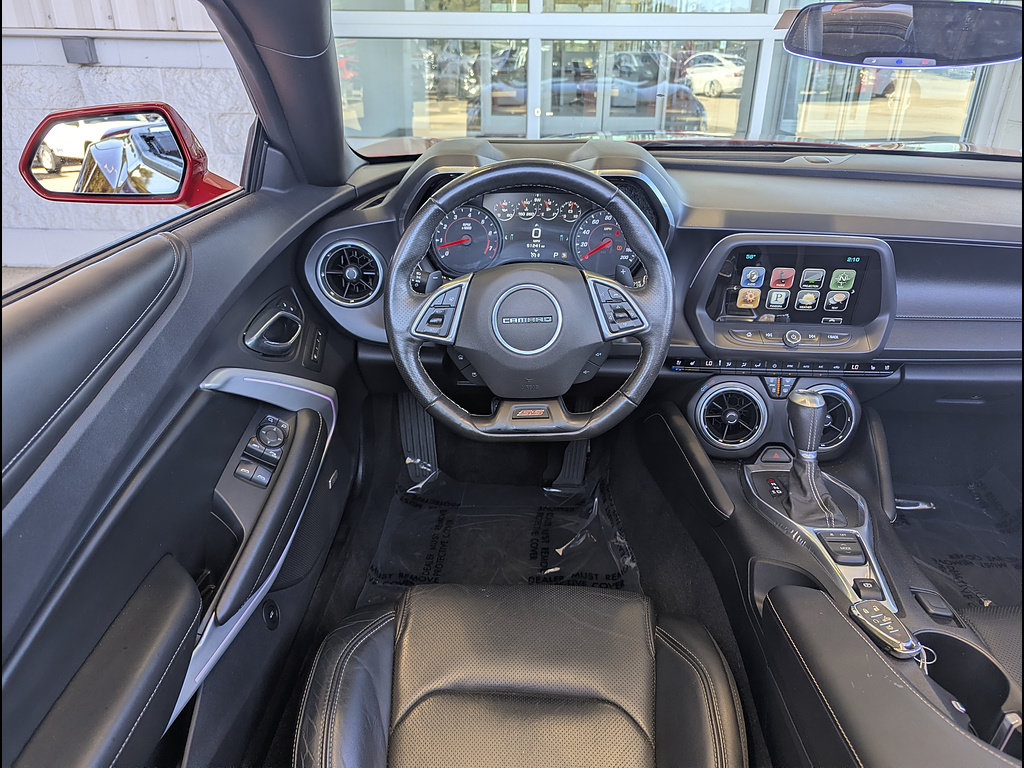 Used 2016 Chevrolet Camaro SS RWD image 3